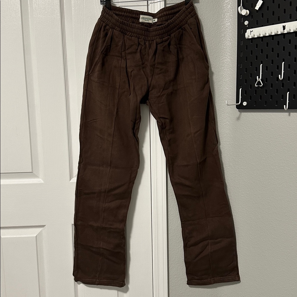 Strawberry Jams Kai Bent Lee sweatpants